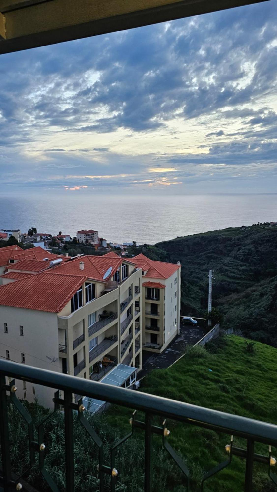Sunset Star With Sea View Apartment Calheta  Exterior photo